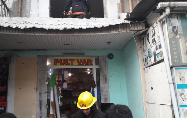 Binəqədidə yataqxana yanıb - FOTO