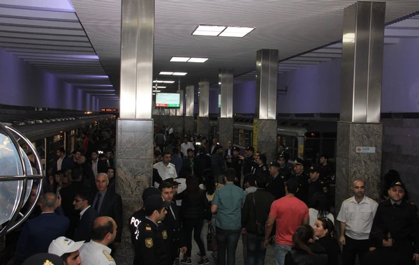 "Qarabağ" - APOEL oyunundan sonra Bakı metrosu - VİDEO