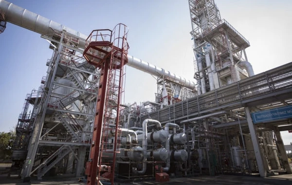 SOCAR готовится к производству топлива стандарта Евро-5 - ФОТО