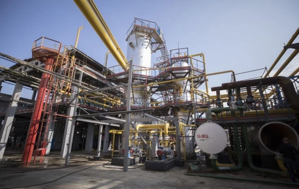 SOCAR готовится к производству топлива стандарта Евро-5 - ФОТО