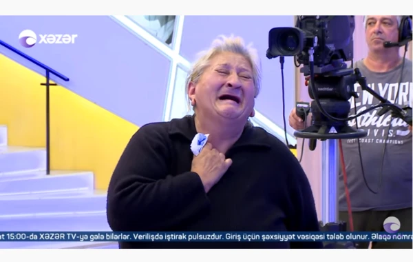 Ana 21 il əvvəl Türkmənistanda qoyub gəldiyi qızının şəklini görüb ŞOKA düşdü - VİDEO