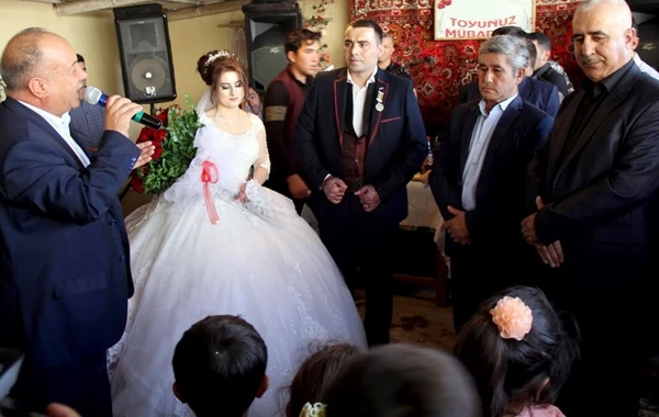 Azərbaycanda toyda maraqlı hadisə - FOTO