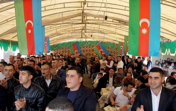 Azərbaycanda toyda maraqlı hadisə - FOTO