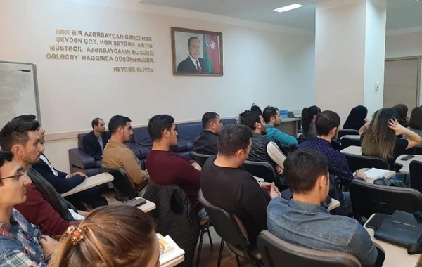 Bakıda feminizmlə bağlı seminar keçirilib - FOTO