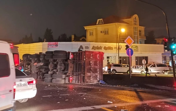 SON DƏQİQƏ: Biləcəridə zəncirvari qəza - FOTO
