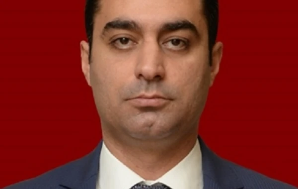 Yevlaxın 38 yaşlı icra başçısı kimdir? - DOSYE