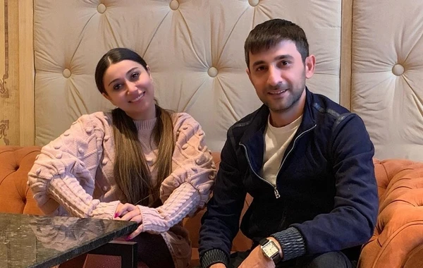 Meyxanaçı Pərviz Bülbülə saç əkdirdi - FOTO