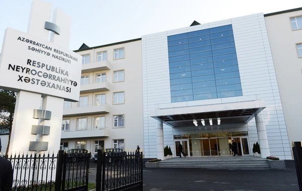 Səhiyyə Nazirliyi: Oqtay Gülalıyev Neyrocərrahiyyə Xəstəxanasına köçürülüb