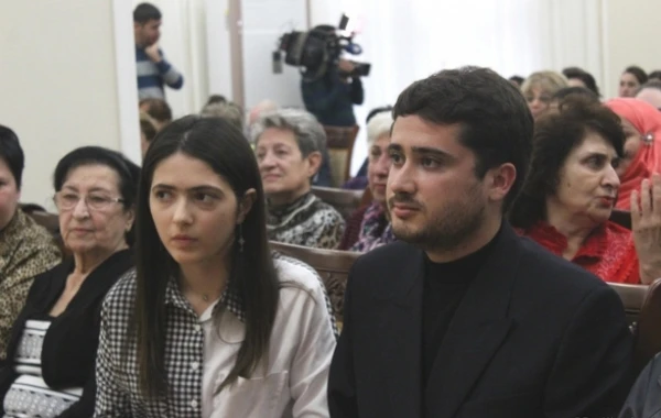 Потомок Гаджи Зейналабдина Тагиева встретился в Баку с родственниками - ФОТО