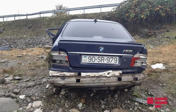 В Исмаиллы автомобиль упал в реку, есть погибший и пострадавшая - ФОТО