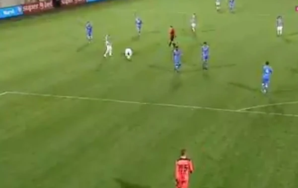 "Fair Play" qaydalarını bilməyən futbolçu - VİDEO
