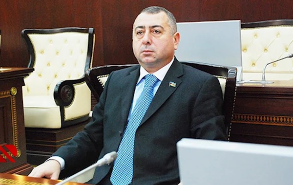 Sabiq deputat Rafael Cəbrayılovun məcburi gətirilməsi ilə bağlı iddia qaldırılıb