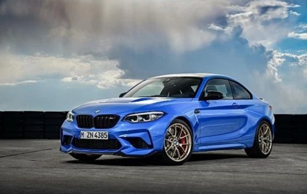 BMW выпустил лимитированную модель с использованием углепластика - ФОТО