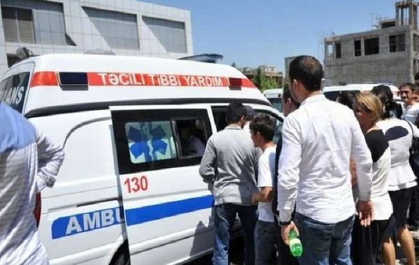 Bakıda avtomobil 2 azyaşlı qardaşı vurub