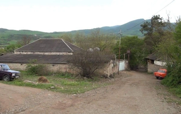 Düşmənlə üz-üzə yaşayan kənd sakinləri - FOTO
