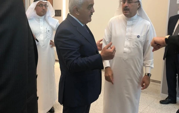 SOCAR prezidenti Əbu-Dabidə dünyanın aparıcı şirkətlərinin rəhbərləri ilə görüşüb - FOTO