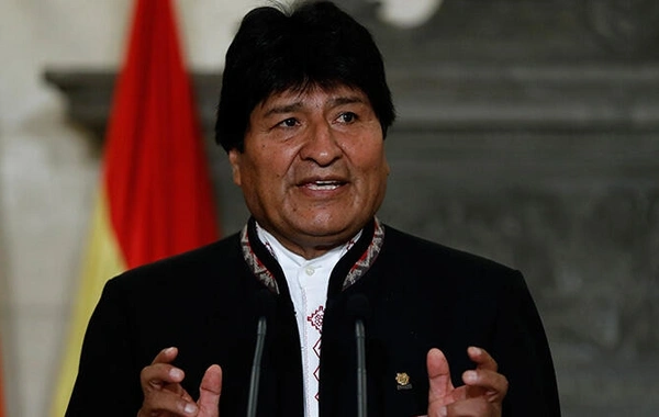 Boliviya prezidenti istefa verib