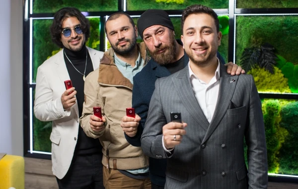 Glo Azərbaycanda yeni üslubda ilk mağazasını açdı - FOTO