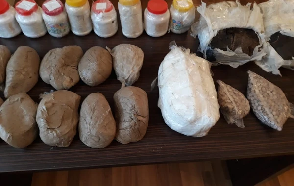 İranlı Azərbaycana külli miqdarda narkotik maddə gətirərkən tutuldu - FOTO