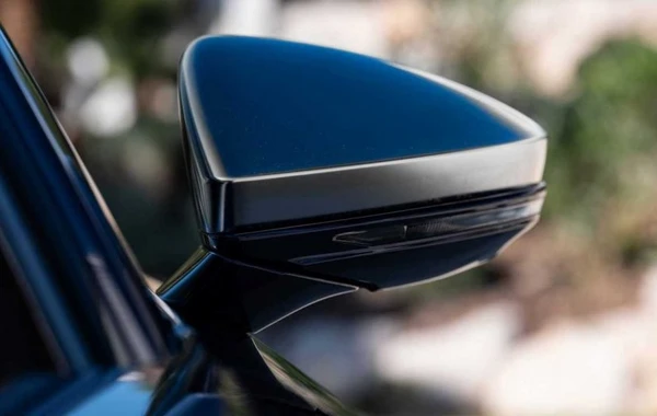 Audi S8 sedanının dinamik xarakteristikalarını açıqlayıb