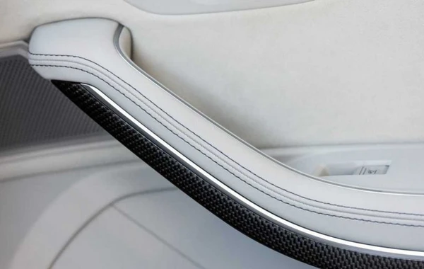 Audi S8 sedanının dinamik xarakteristikalarını açıqlayıb