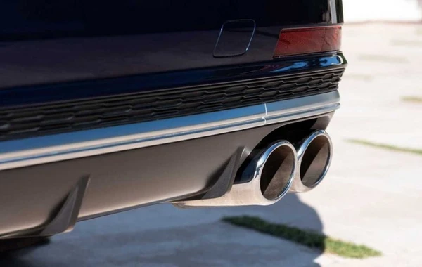 Audi S8 sedanının dinamik xarakteristikalarını açıqlayıb