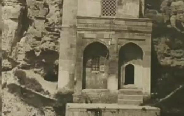 Ölümündən sonra bədəni 300 il çürüməyən Diri baba - REPORTAJ