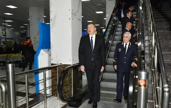 Президент Ильхам Алиев на открытии железнодорожной станции Пиршаги - ФОТО
