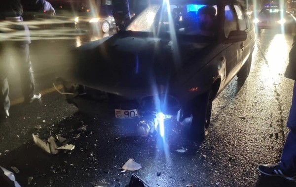 В Баку столкнулись 7 автомобилей: двое пострадавших - ФОТО