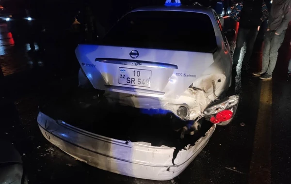 В Баку столкнулись 7 автомобилей: двое пострадавших - ФОТО