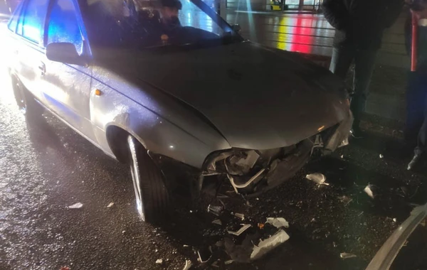 В Баку столкнулись 7 автомобилей: двое пострадавших - ФОТО
