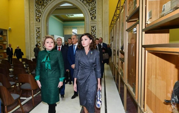 Мехрибан Алиева на открытии павильона "Азербайджан" на ВДНХ в Москве - ФОТО