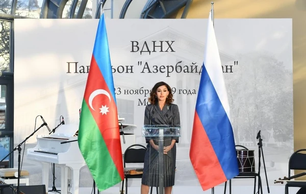 Мехрибан Алиева на открытии павильона "Азербайджан" на ВДНХ в Москве - ФОТО
