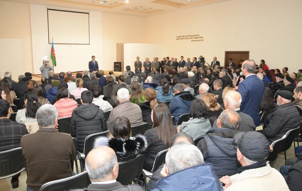 Bakıda icra başçıları vətəndaşlarla görüşdü - FOTO