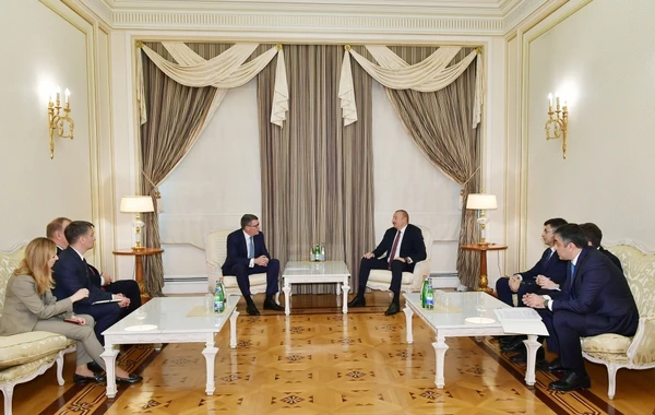 Prezident İlham Əliyev CISCO şirkətinin nümayəndə heyətini qəbul edib - FOTO - YENİLƏNİB