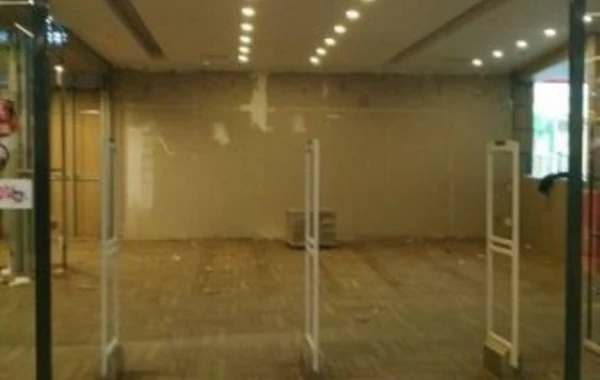 Tale Heydərovun Bakıdakı mağazaları bağlanır - FOTO