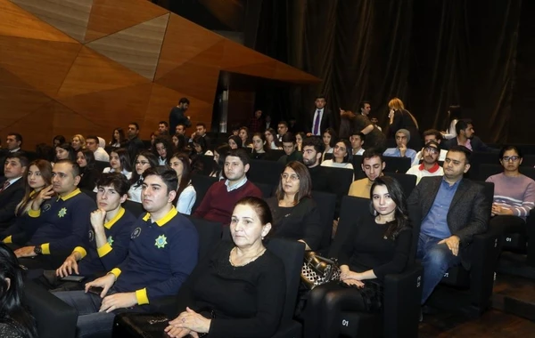 Bakıda “DOSTtalks” tәdbiri keçirilib - FOTO