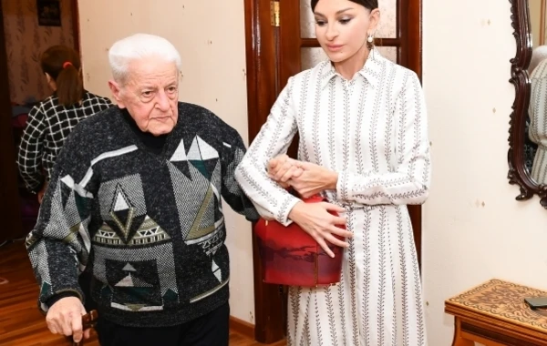 Мехрибан Алиева побывала в гостях у народного артиста Алибабы Мамедова - ФОТО