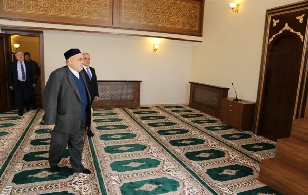 Şeyxülislam Ordubadda "Allahşükür" məscidinin açılışında iştirak edib - FOTO