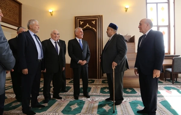 Şeyxülislam Ordubadda "Allahşükür" məscidinin açılışında iştirak edib - FOTO