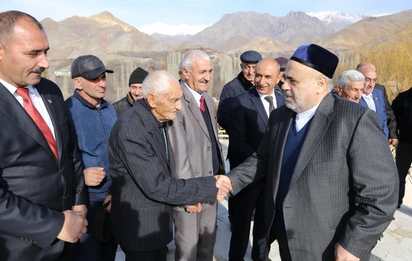 Şeyxülislam Ordubadda "Allahşükür" məscidinin açılışında iştirak edib - FOTO