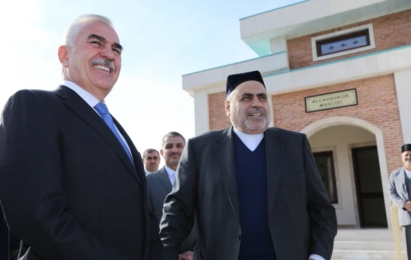 Şeyxülislam Ordubadda "Allahşükür" məscidinin açılışında iştirak edib - FOTO