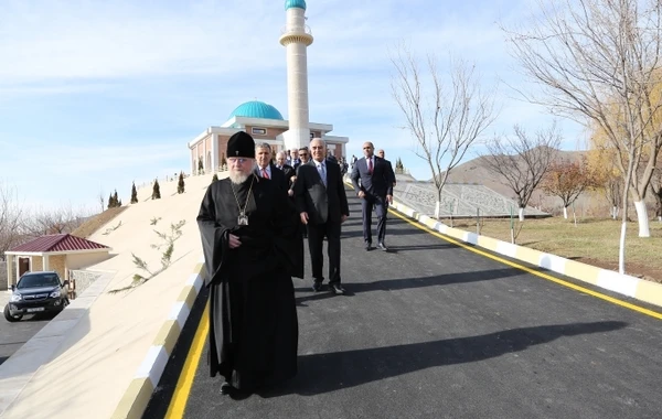 Şeyxülislam Ordubadda "Allahşükür" məscidinin açılışında iştirak edib - FOTO