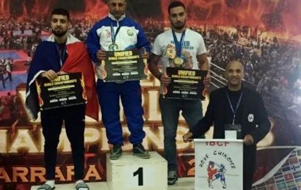 Orta məktəb müəllimi İtaliyada dünya çempionu oldu - FOTO