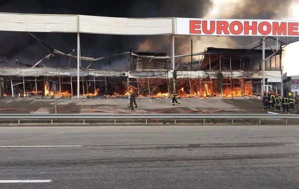 “EuroHome”dakı yanğında xəsarət alanların sayı artıb - YENİLƏNİB-1 - VİDEO