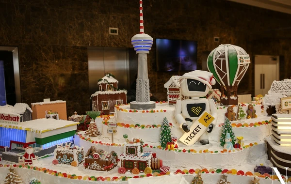 Шестого декабря в Port Baku Mall открылась выставка Gingerbread City - ВИДЕО