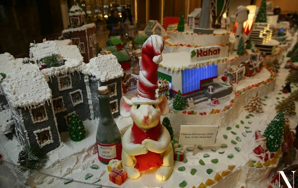 Шестого декабря в Port Baku Mall открылась выставка Gingerbread City - ВИДЕО