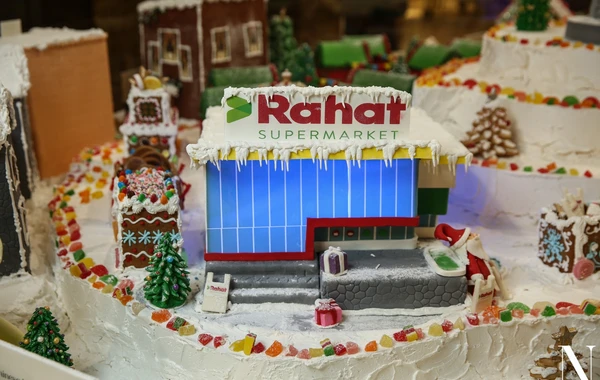 Шестого декабря в Port Baku Mall открылась выставка Gingerbread City - ВИДЕО