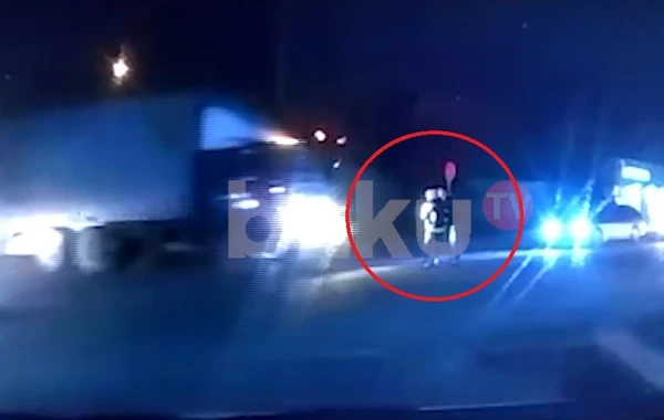 Bakıda iki tələbənin öldüyü dəhşətli qəzanın görüntüsü - ANBAAN VİDEO