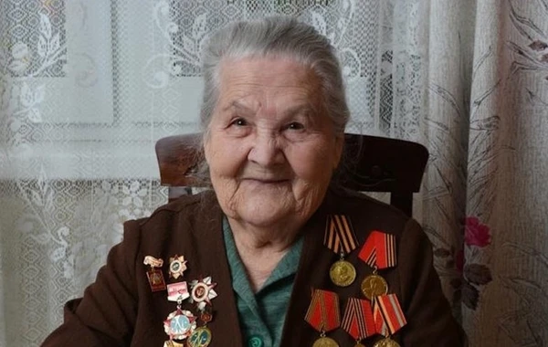 97-летняя звезда Instagram обратилась к Путину - ФОТО